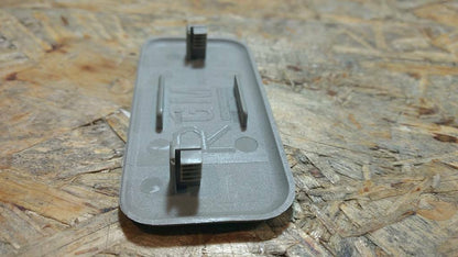 Original GM Opel Omega A Fangnetzbefestigung NEU