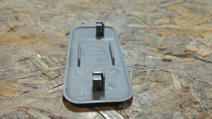 Original GM Opel Omega A Fangnetzbefestigung NEU