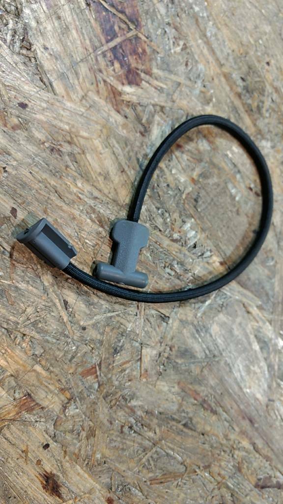 Original GM Opel Halteband Abdeckung Laderraum Vectra B NEU