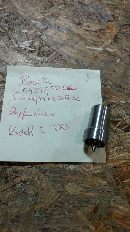 Original Bosch Opel Einspritzdüse / Zapfendüse Kadett E T85 NEU
