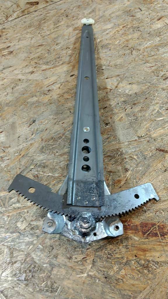 Original GM Opel Corsa A Fensterheber mechanisch NEU