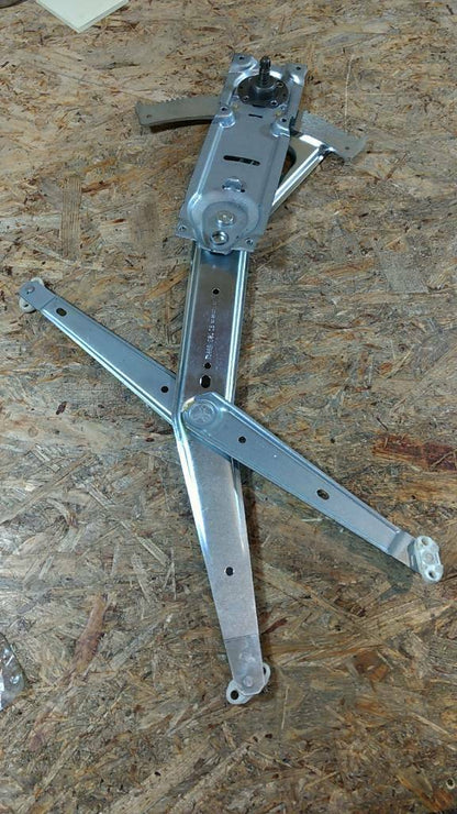 Original GM Opel Fensterheber v.r manuell Kadett E NEU
