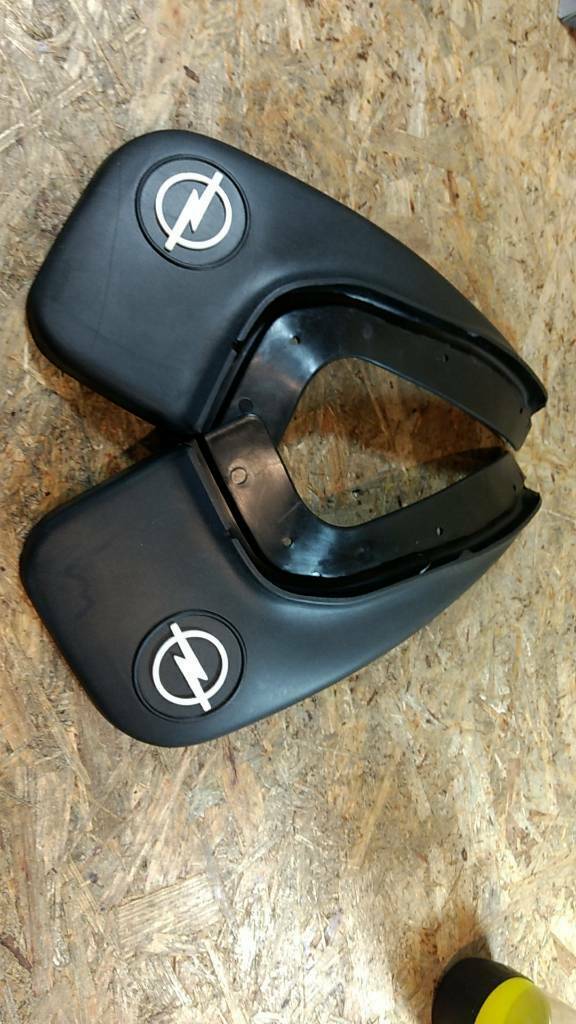 Astra Hatchback Schmutzfänger hinten original GM Opel NEU