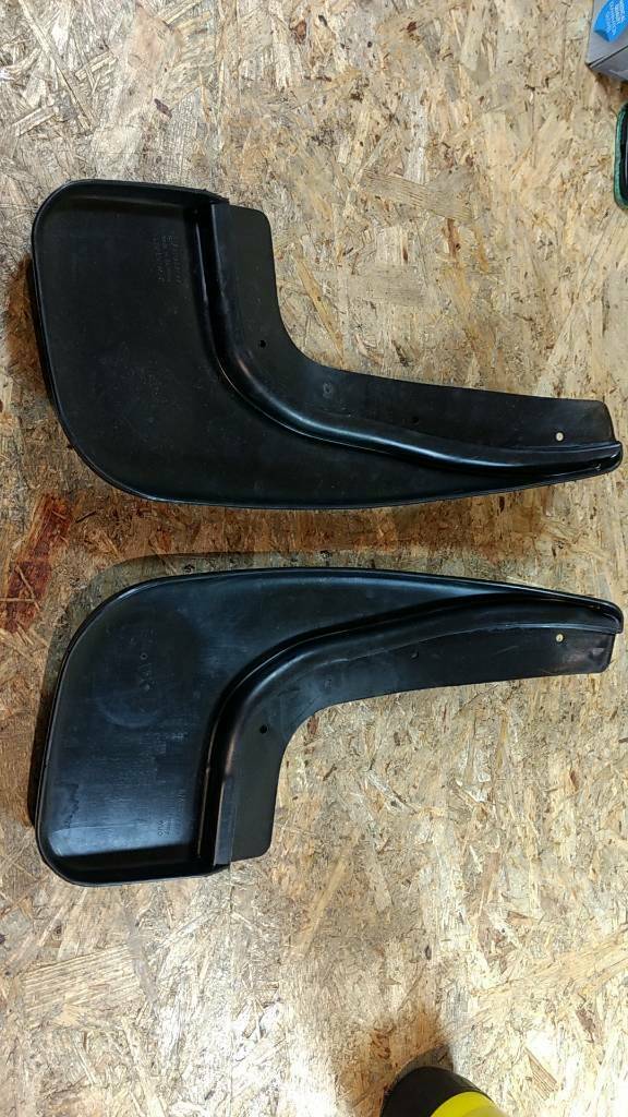 Astra Hatchback Schmutzfänger hinten original GM Opel NEU