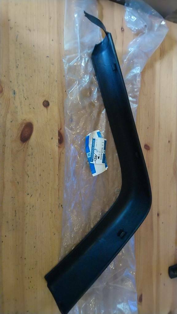 Ascona C Spoiler lippe Stoßstange neu Original gm 90254490