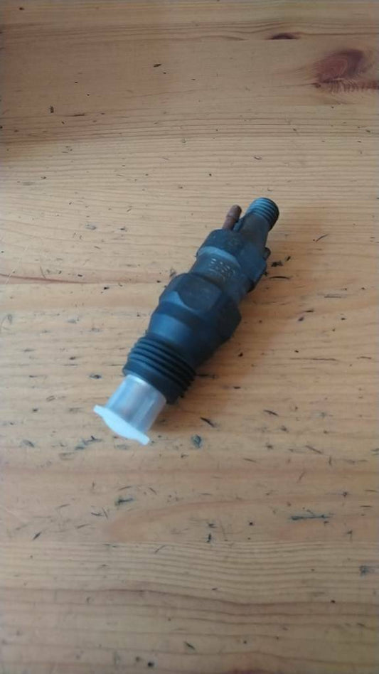 Bosch Einspritzdüse KCA 17 S 42 neu Original Citroën
