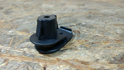 Opel Meriva A Haken Seitenwandverkleidung original GM NEU