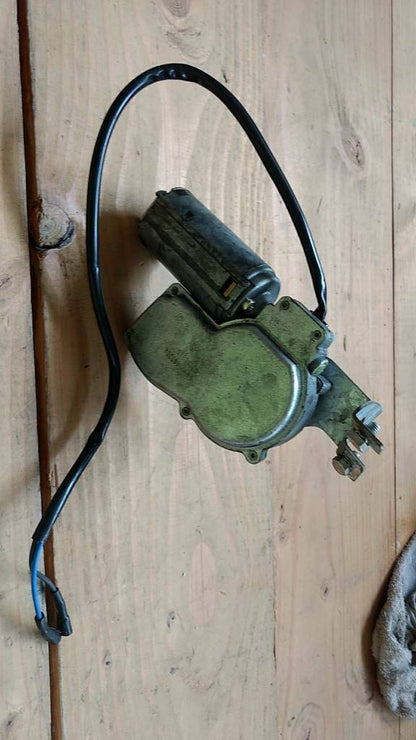 Kadett E Heckscheiben-Wischermotor original GM Opel Gebraucht