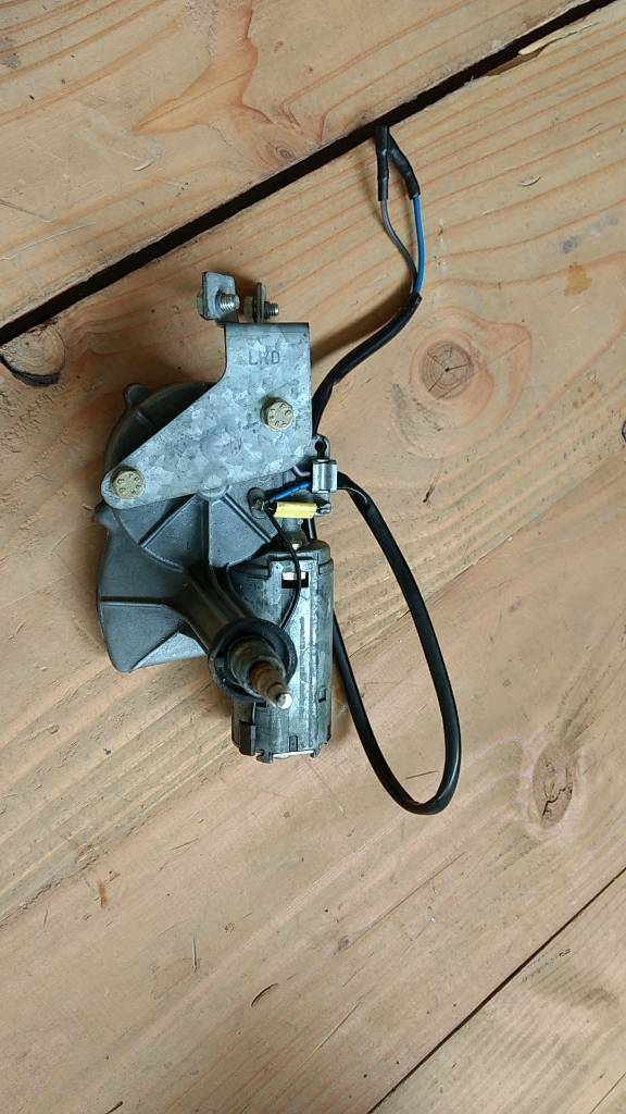 Kadett E Heckscheiben-Wischermotor original GM Opel Gebraucht