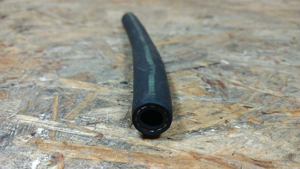 Kadett E Caravan Benzinschlauch original GM Opel NEU