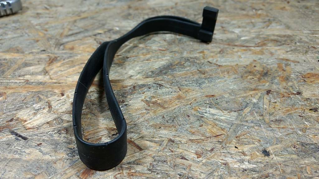Kadett E Gurtschlaufe Rückenlehne original GM Opel NEU