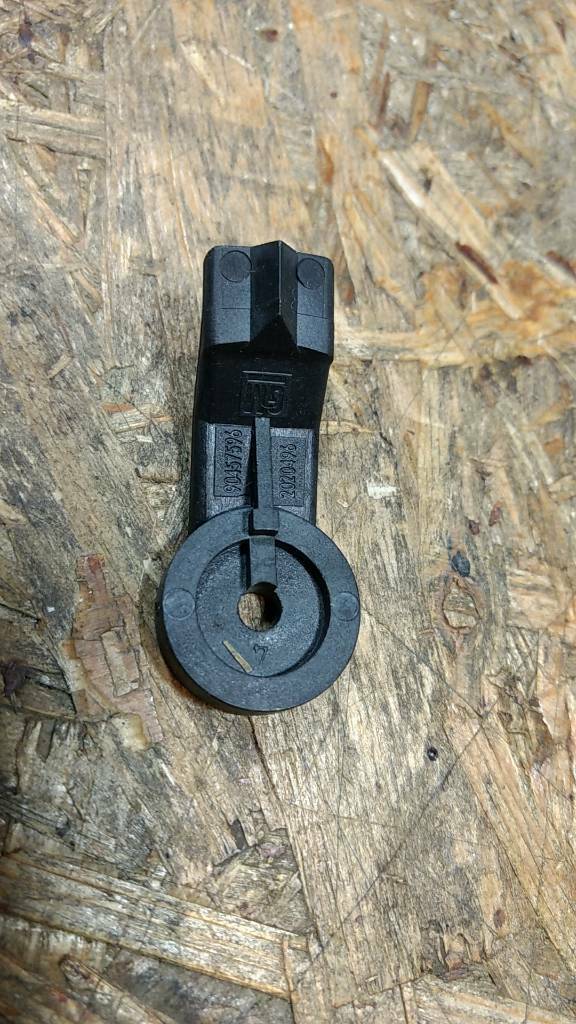 Opel Omega B Verkleidung Seitenwand Kofferraum original GM NEU