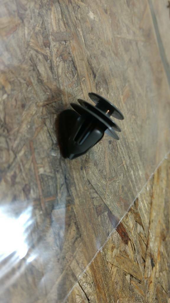 Corsa A Stopfen Verkleidung Seitenwand Original GM Opel Neu