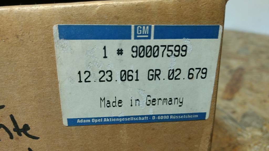 Kadett E Heckleuchte Fließheck links original GM Opel NEU