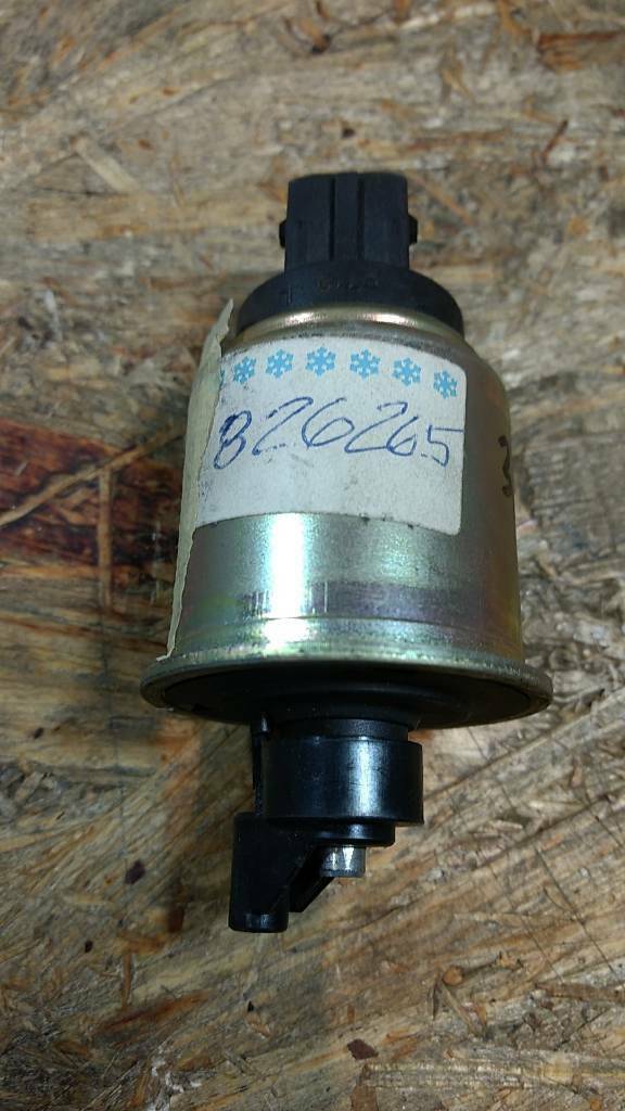Omega A 1,8L E18NV S18NV Drosselklappenverstellung Starterdeckel Vergaser original GM Opel NEU