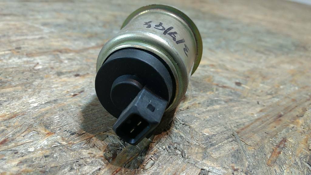 Omega A 1,8L E18NV S18NV Drosselklappenverstellung Starterdeckel Vergaser original GM Opel NEU