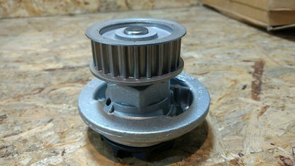 Astra Frontera Omega Vectra Calibra Wasserpumpe original Opel NEU