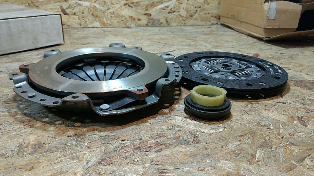 Kadett D / E Ascona C Kupplungssatz original GM Opel NEU