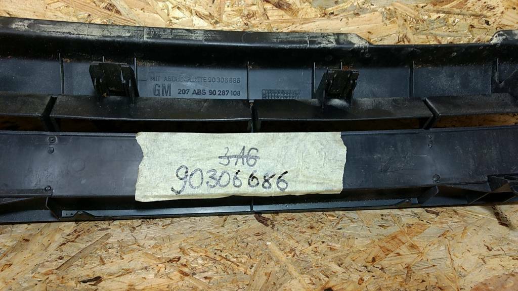 Original GM Opel Vectra A Kühlergrill Frontgrill NEU