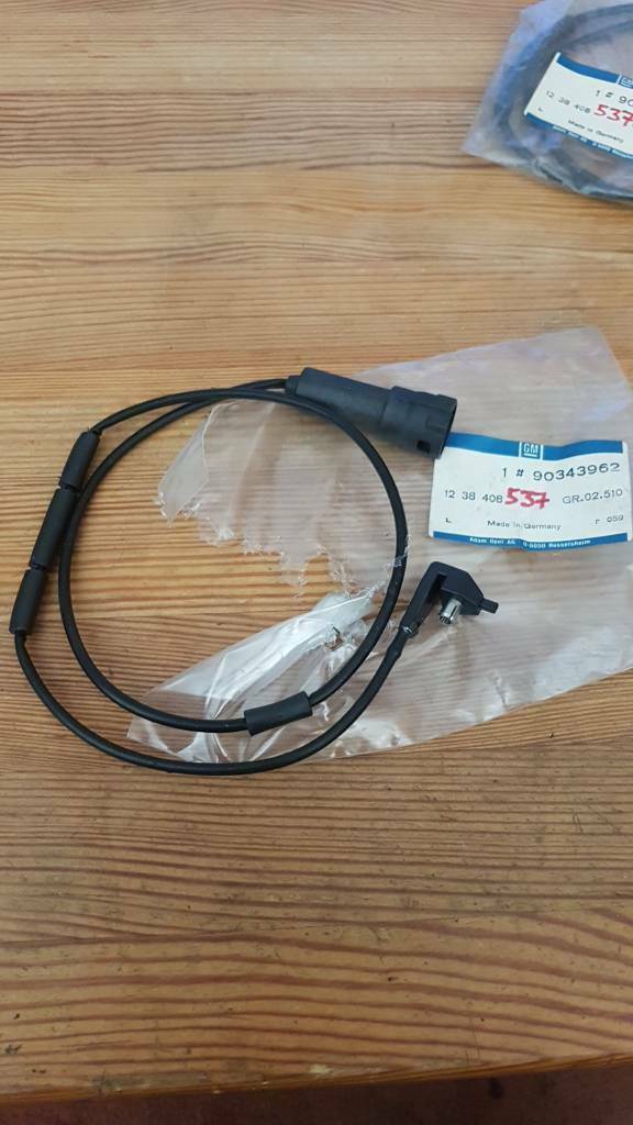 Opel Omega A Warnkontakt Bremsverschleiß vorne neu original GM