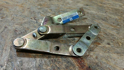Omega A Senator B Motorhaubenscharnier r. original GM Opel NEU