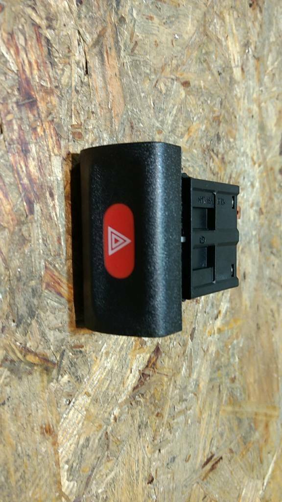 Vectra B Warnblinkschalter original GM Opel NEU