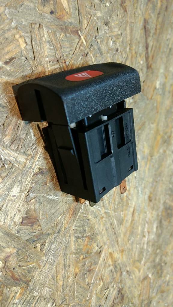 Vectra B Warnblinkschalter original GM Opel NEU