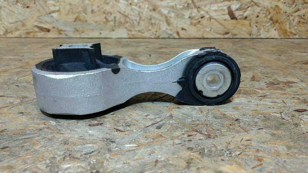 Vivaro Motorhalter original GM Opel NEU