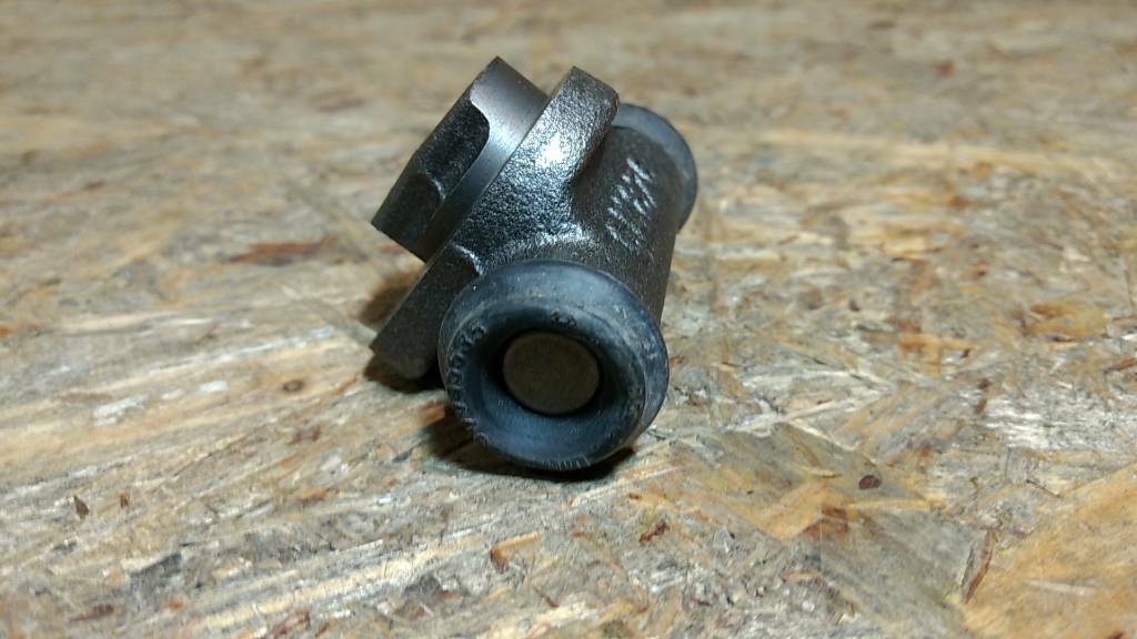 Corsa A Kadett D / E Radbremszylinder Original GM Opel Neu