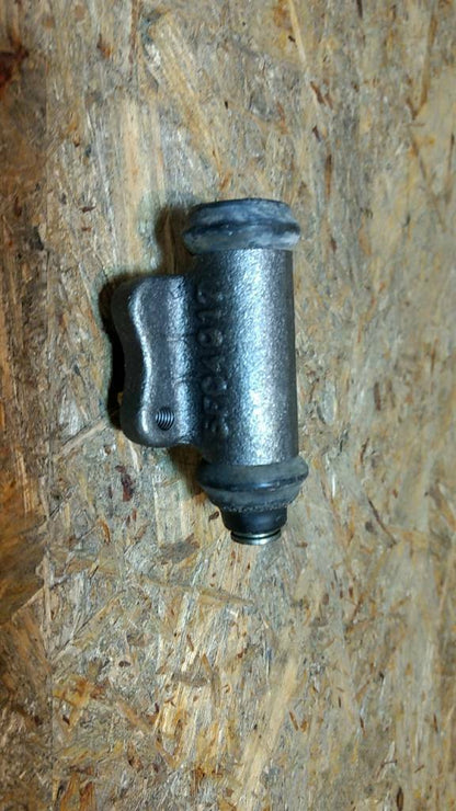 Corsa A Kadett D / E Radbremszylinder Original GM Opel Neu