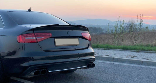 Spoiler CAP für Audi S4 B8 FL Limousine Carbon Look