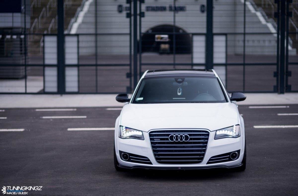 Front Ansatz V.1 für Audi A8 D4 schwarz Hochglanz