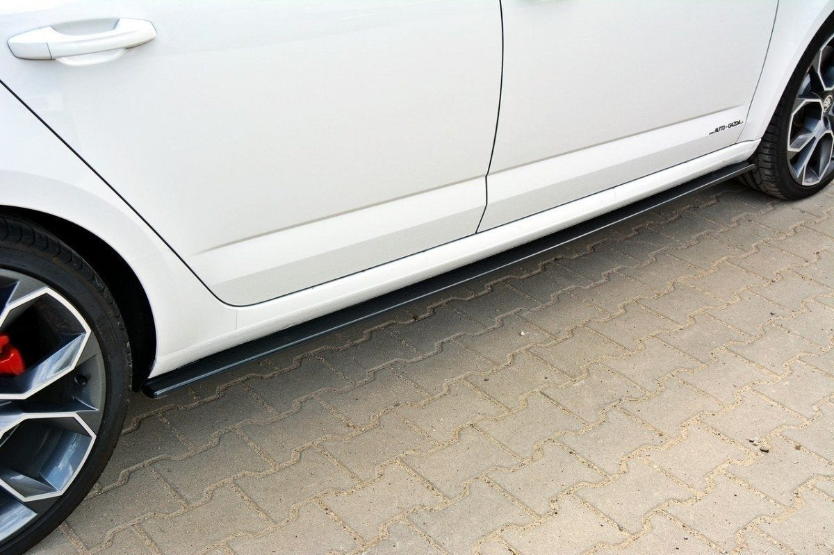 Seitenschweller Ansatz für Skoda Octavia RS Mk3 / Mk3 FL Hatchback / Kombi schwarz matt