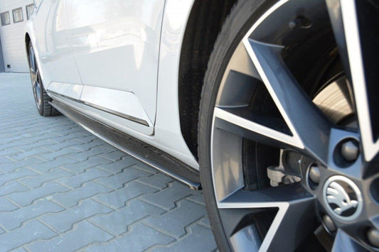 Seitenschweller Ansatz für Skoda Superb Mk3 schwarz matt