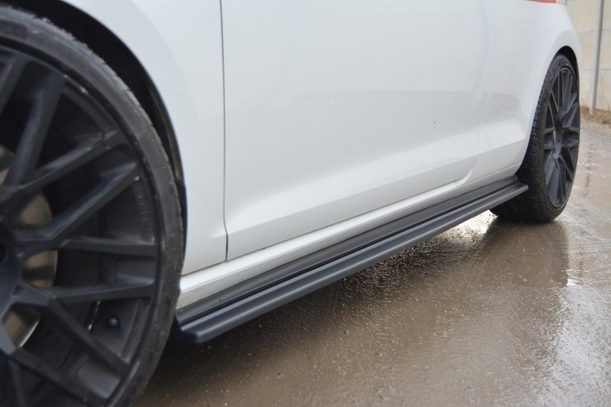 Seitenschweller Ansatz für VW GOLF 7 GTI PREFACE/FACELIFT (breit) Carbon Look