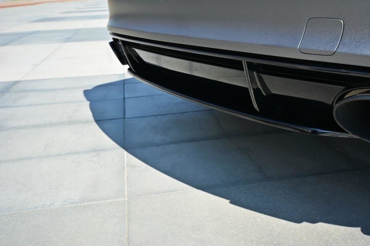Mittlerer Diffusor Heck Ansatz für Audi RS7 C7 FL schwarz matt
