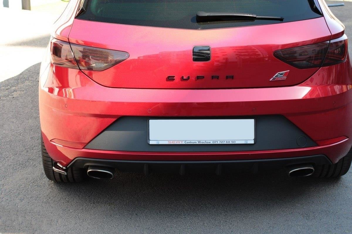 Heck Ansatz Flaps Diffusor für v.2 Seat Leon Mk3 Cupra Facelift Carbon Look