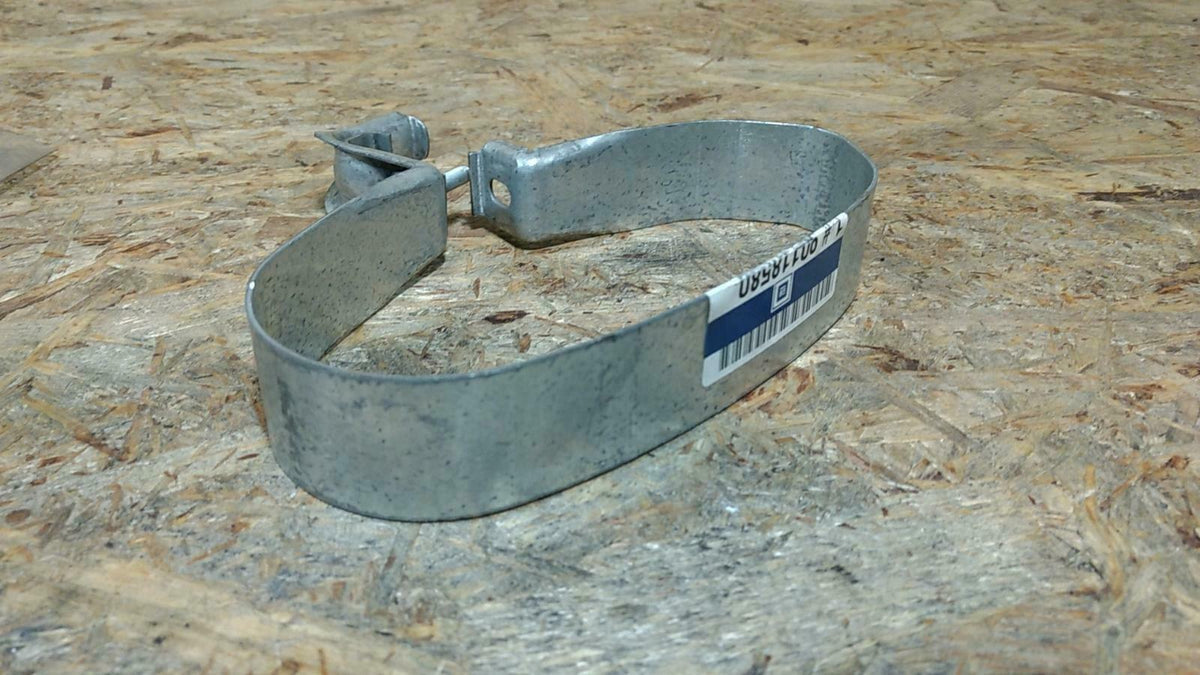 Kadett D Schrägheck Halter Abgasrohr original GM Opel NEU