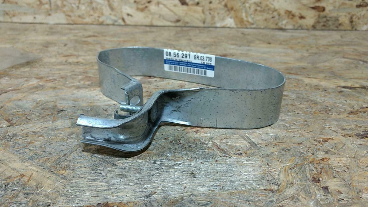 Kadett D Schrägheck Halter Abgasrohr original GM Opel NEU