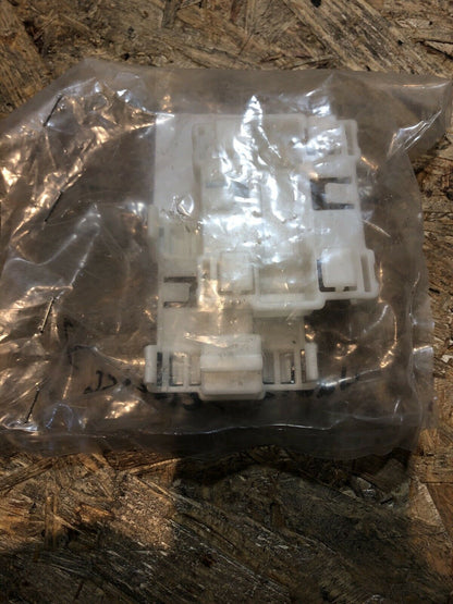 Opel Omega A Halter seitlich Neu