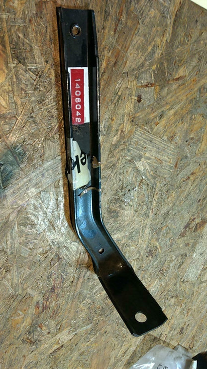 Manta B Halter Stoßstange vorne links original GM Opel Neu
