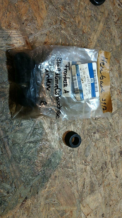 Frontera A Stoßdämpferbuchse hinten original GM Opel NEU