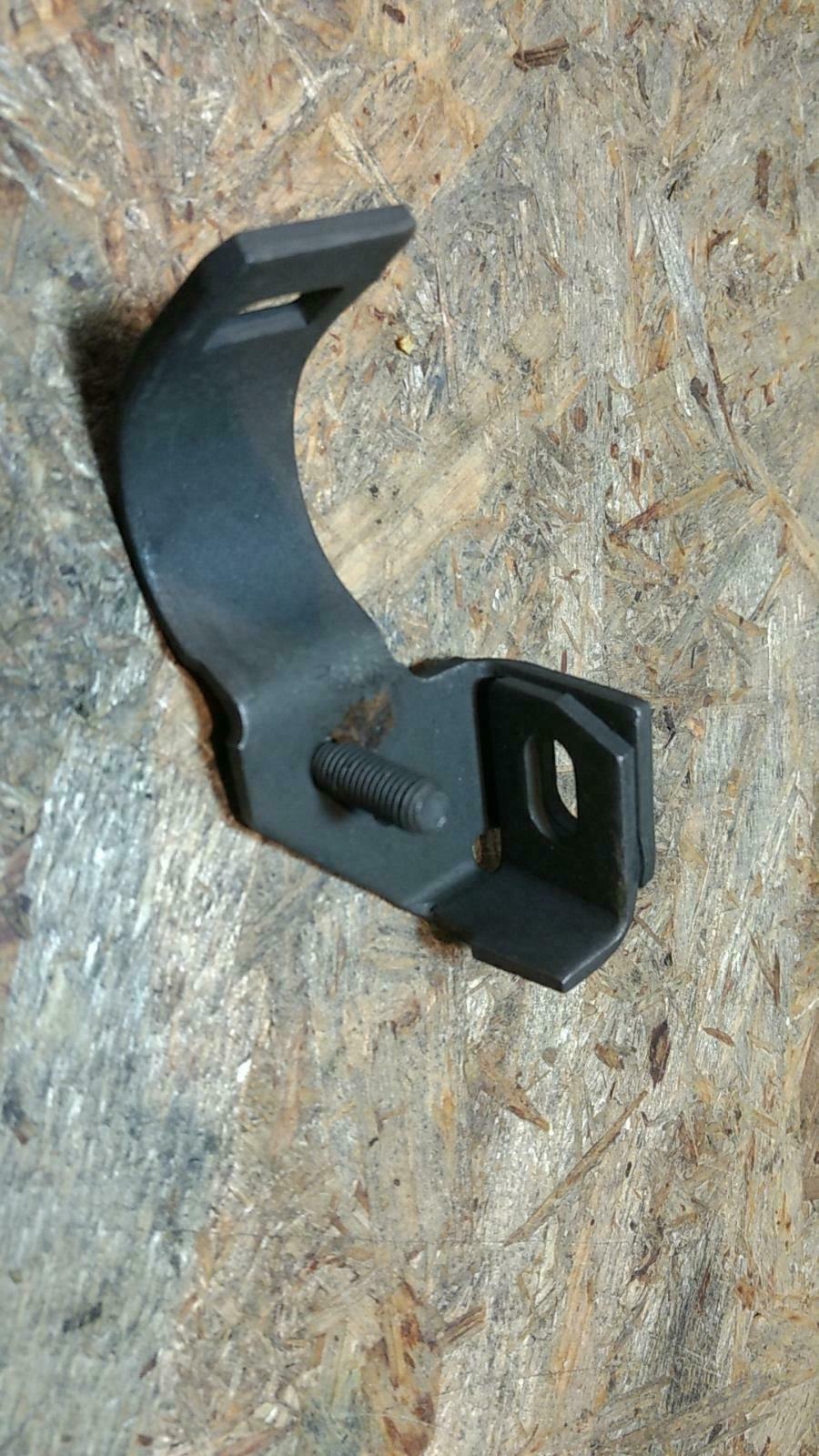 Ascona C Kadett D Halter Auspuffrohr Original GM Opel Neu