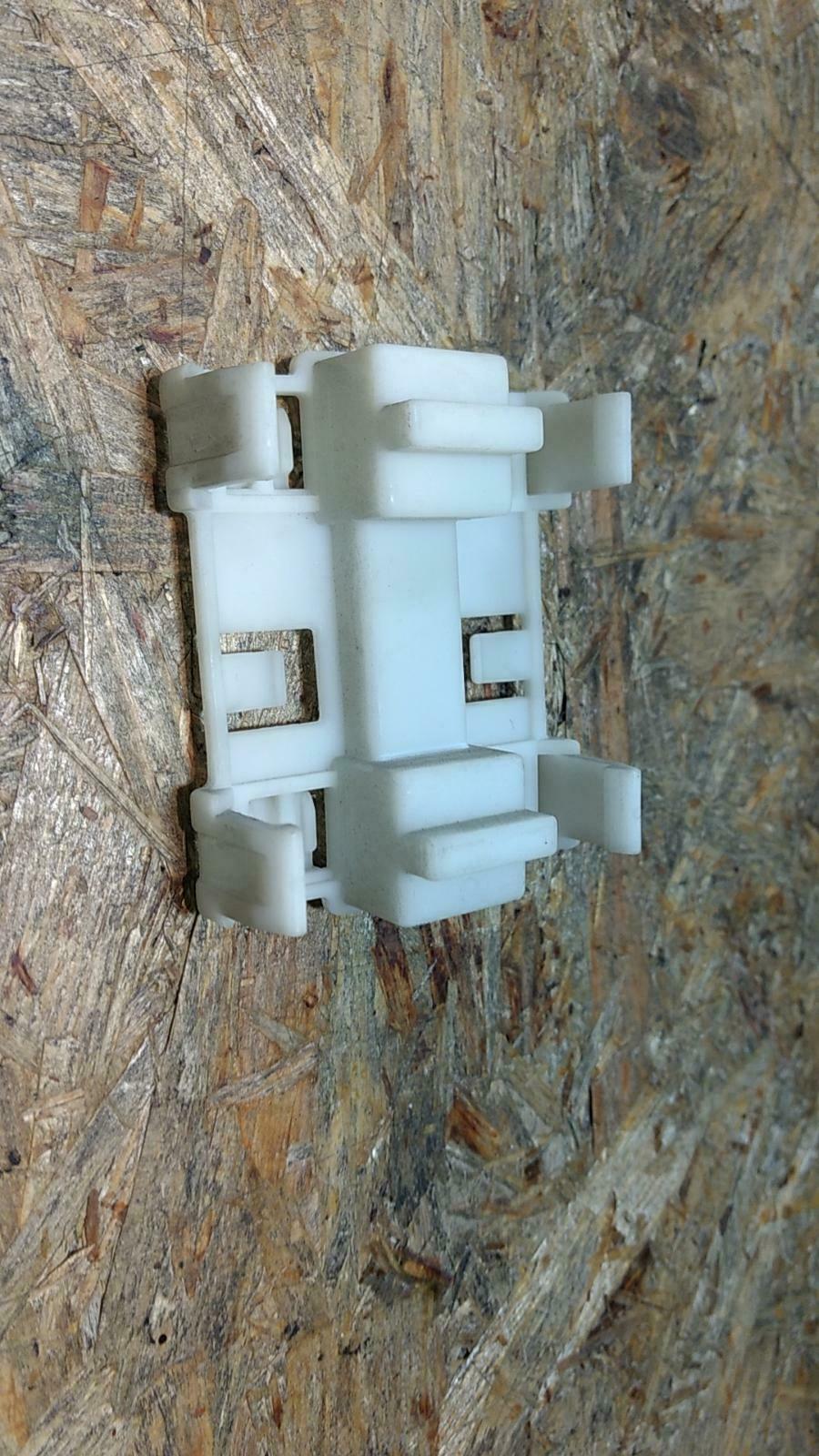 Omega A Halter Karosserie Schutzzierleiste Original GM Opel Neu