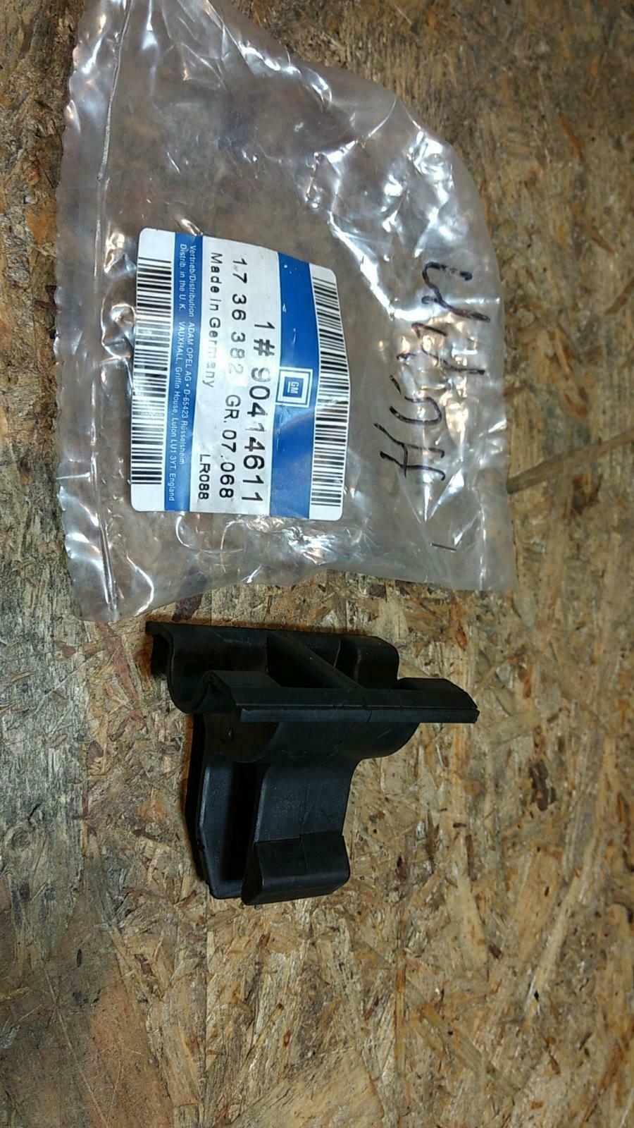 Astra F Stopfen Öffnung abnehmb. Kugelstange orig GM Opel NEU