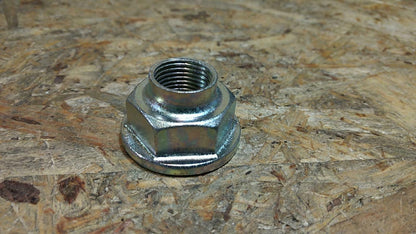 Agila A Mutter Bremstrommel an Hinterradnabe original GM Opel NEU