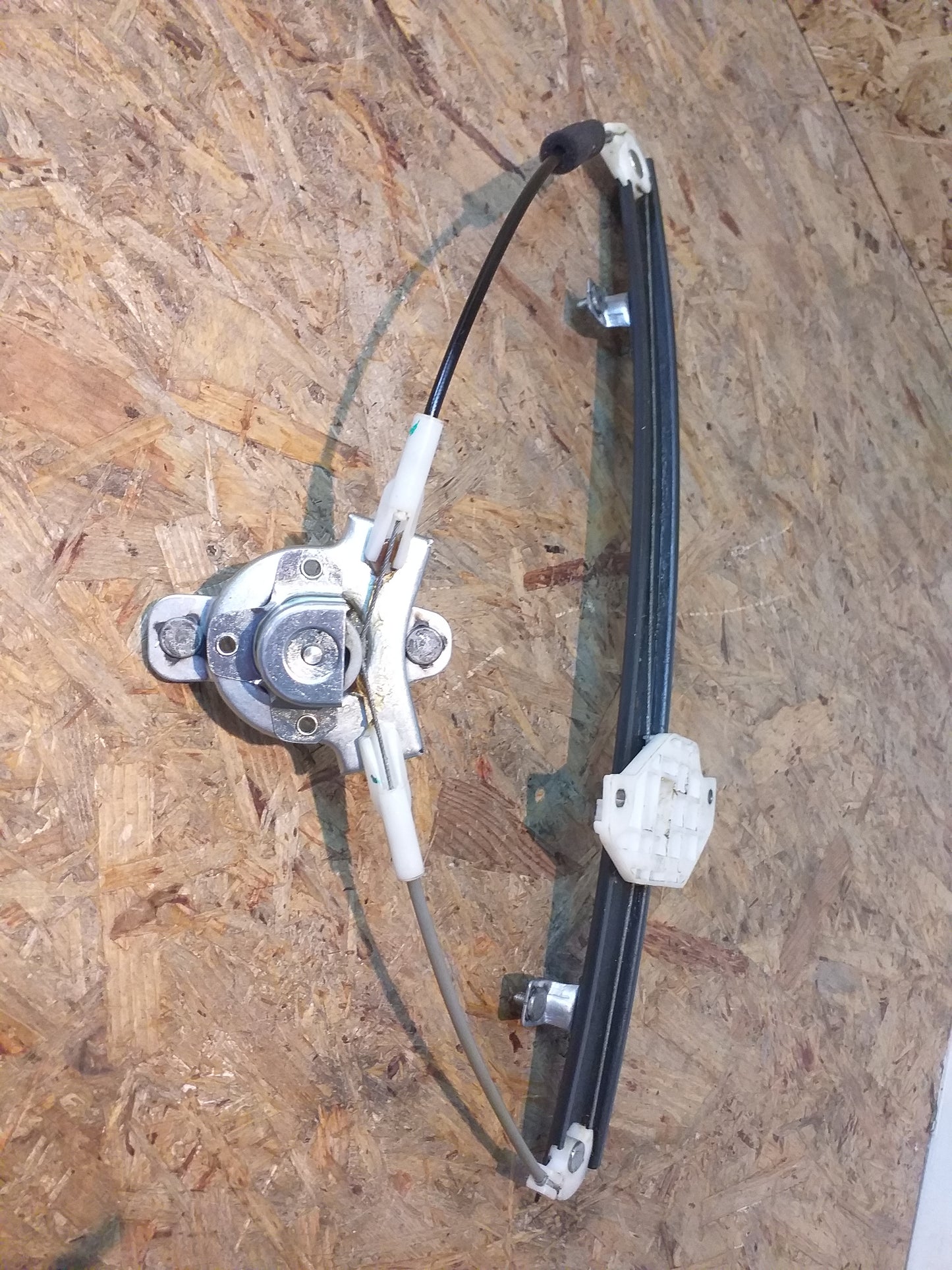 Daewoo Lanos mechanischer Fensterheber vorne links original GM Opel NEU