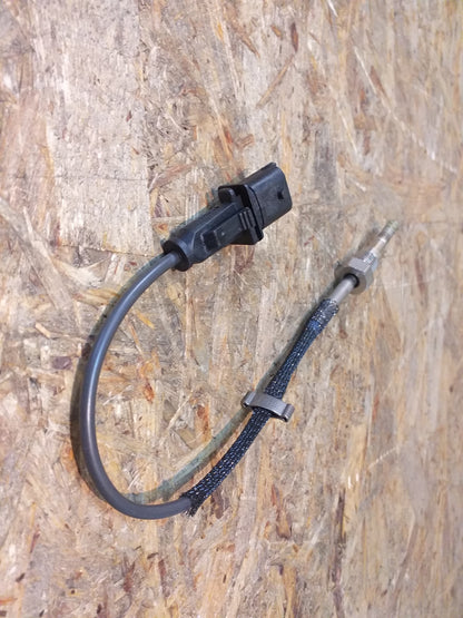 Astra Signum Vectra C Zafira B 1.9 Sensor Abgastemperatur original GM NEU