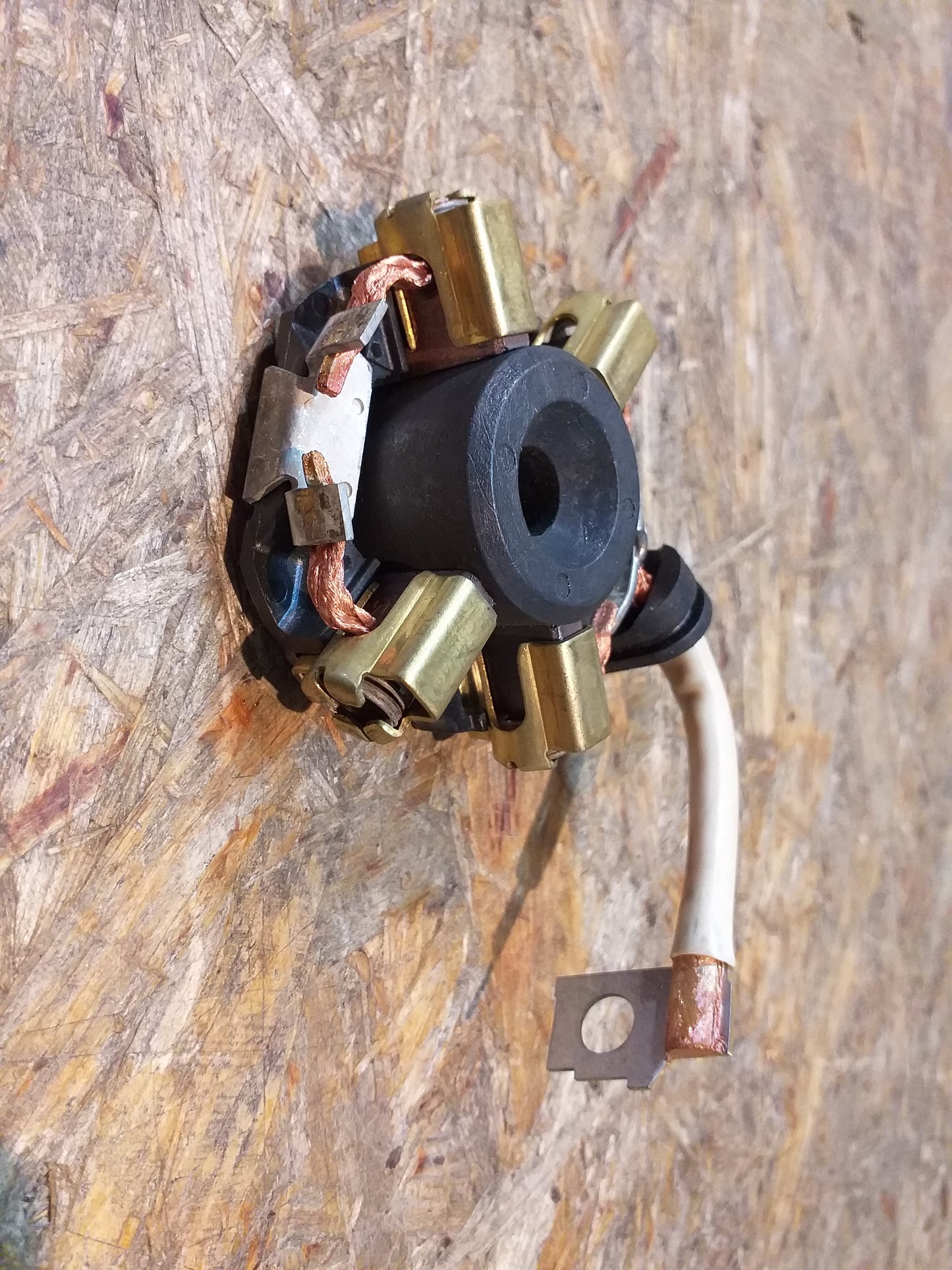 Vectra A Satz Kohlebürsten original Bosch GM NEU