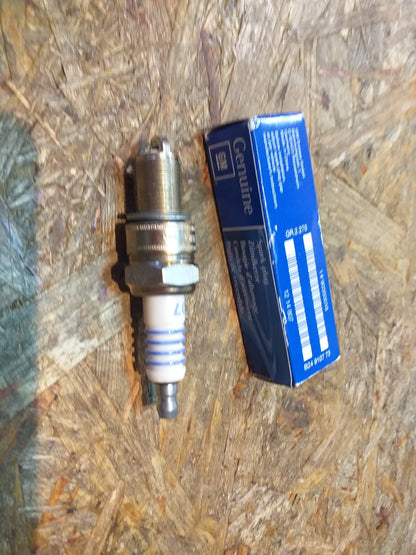 Vectra A Calibra Omega A Zündkerze original GM Opel NEU